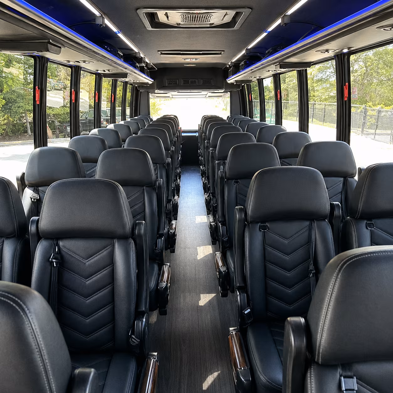 guest shuttles to estelle southern table and wedding venues around jackson