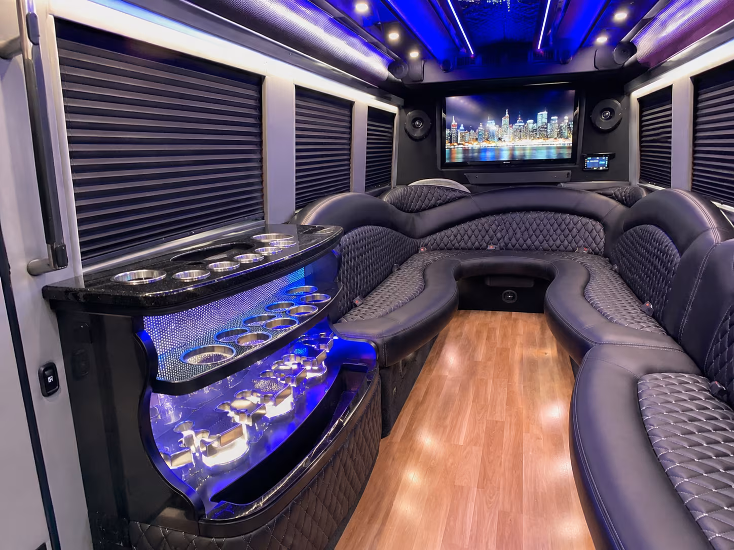 rent a jackson prom party bus or charter bus today